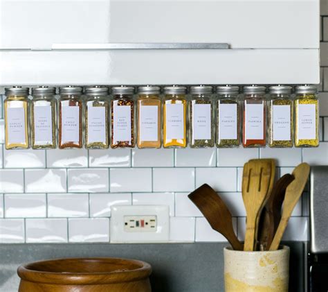 Minimalist Magnetic Spice Rack In 2021 Hanging Spice Rack Spice Rack