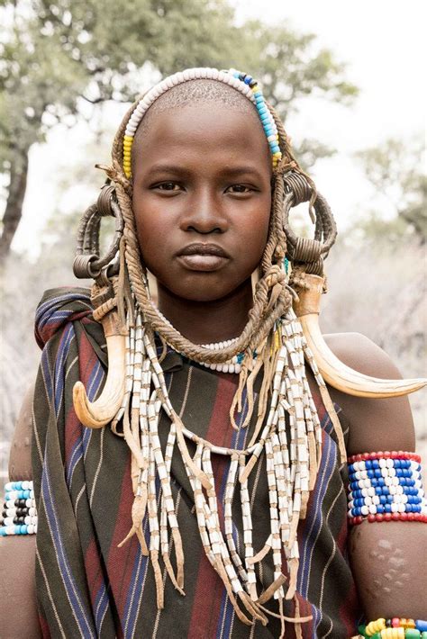 Mursi Woman Par Rod Waddington Africa People African People African