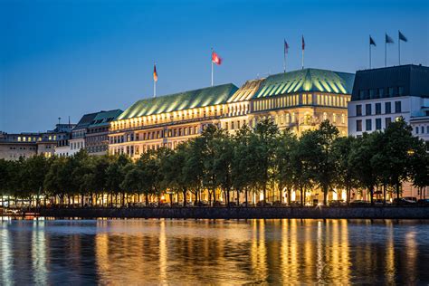 Hotel Vier Jahreszeiten Hamburg Fairmont Binnenalster Jungfernstieg