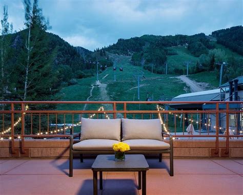 The Hottest Place To Stay In Aspen The Little Nell Hotel