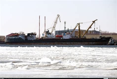 Фотография судна · Красное Сормово · Пр 791 Волго Балт · Закамск