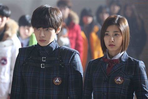The show follows a guy who moves into a new the storyline: "Fashion King" Releases New Stills of Joo Won, Sulli, and ...