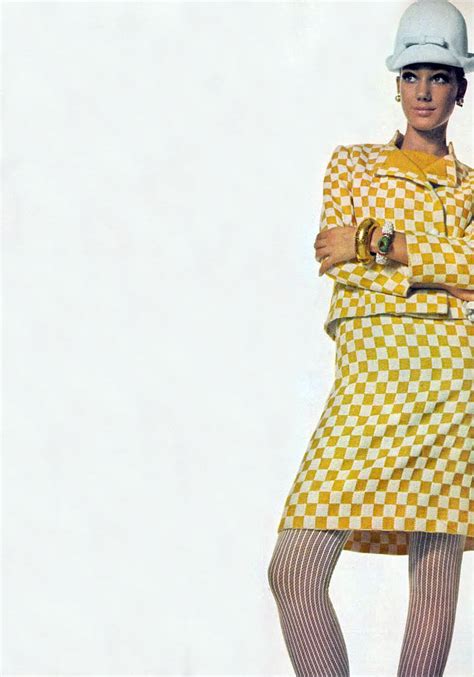 Marisa Berenson By Penn Vogue 1967 Sixties Fashion 1967 Fashion Fashion