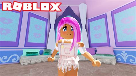 For girls lovely lock screens. Cute Roblox Girls Wallpapers - Wallpaper Cave