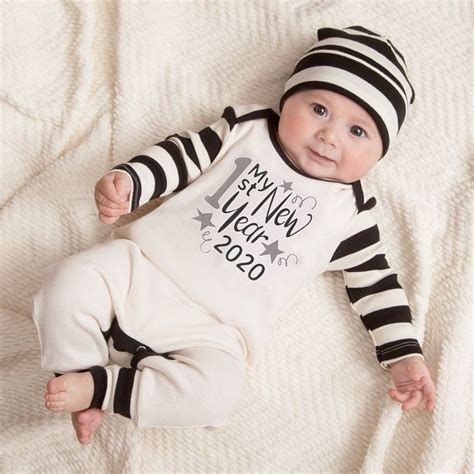 Https://wstravely.com/outfit/new Year Newborn Outfit