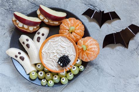 5 Easy Halloween Snack Ideas For Kids Plant Based Juniors