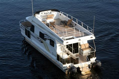 Sell your boat fast with a free photo advert. Armadia Pontoon Houseboat boat for sale from USA