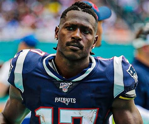 Search for people based on: Antonio Brown Biography - Facts, Childhood, Family Life ...