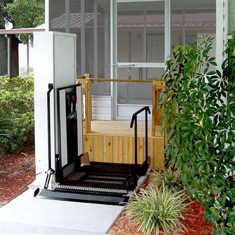 Freedom 28 Outdoor Wheelchair Lift For Home Straight Left
