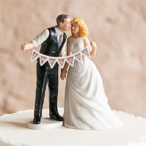 Shabby Chic Bride And Groom Porcelain Figurine Wedding Cake Topper With