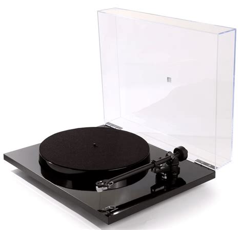 The Planar 1 Plus Turntable From Rega The Audiophile Man