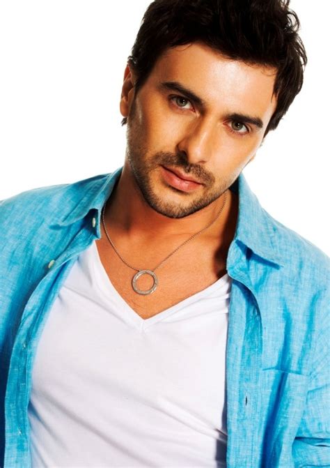 Gökhan tepe (born 8 february 1978) is a turkish singer. Gökhan Tepe Ankara Konseri