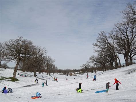 10 Great Spots To Go Sledding In The Des Moines Area