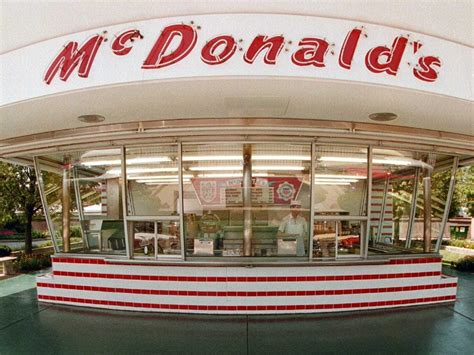 This Is What It Was Like To Go To Mcdonalds In The 1950s Business