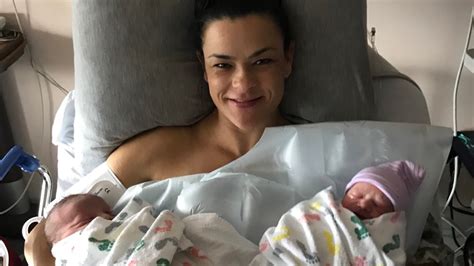 Ex College Basketball Guard Has Twins As Surrogate For Her Twin Sister