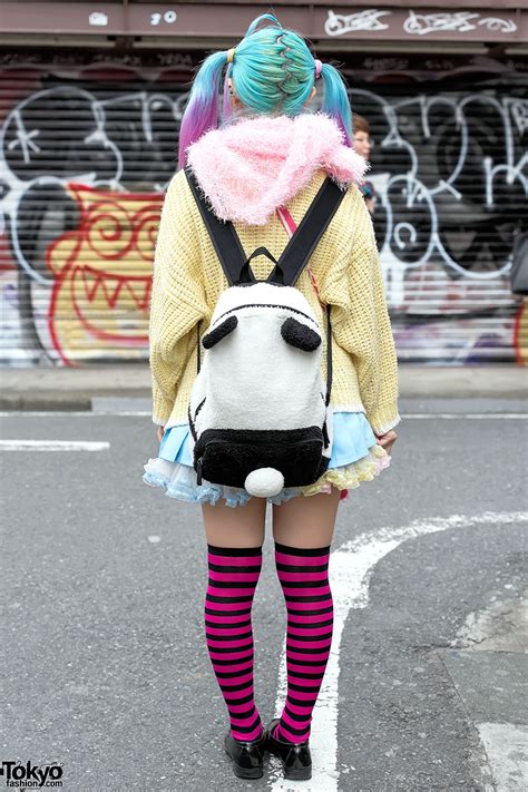 Ahoge And Pastel Twintails In Harajuku W Sweater Striped Socks