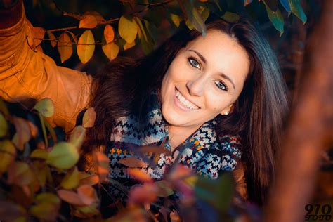 Herbstzeit - Farbenzeit Foto & Bild | erwachsene, wald ...