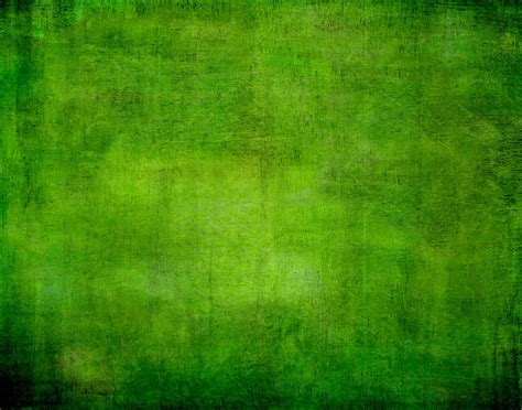 23 Stunning Emerald Green Wallpapers