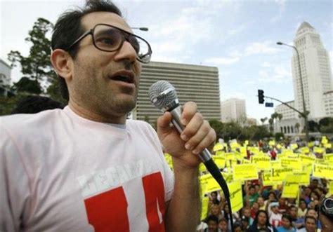 Dov Charney Former American Apparel Ceo To Sue Retailer For Illegal