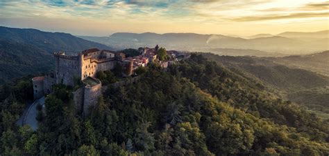 Castello Malaspina Cosa Vedere A Fosdinovo Massa Carrara