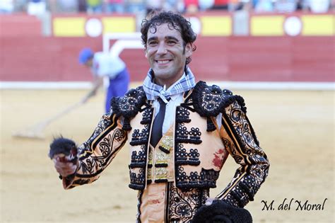 Roxy se especializa en noticias de celebridades y figuras mediáticas. Luis Miguel Vázquez, torero de Daimiel