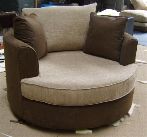 This chair is appealing to the eyes, sturdy and comfy, so all in all it is a perfect reading chair. Does your article feel like a big comfy chair? | Chairs