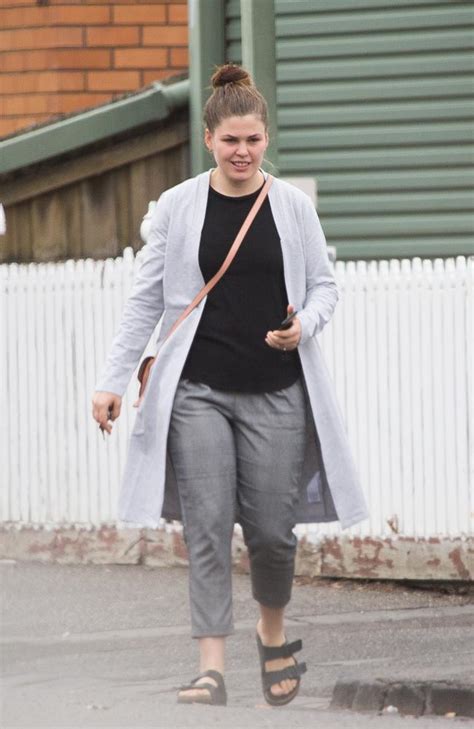 Annabelle natalie gibson (born 8 october 1991) is an australian convicted scammer and pseudoscience advocate. Belle Gibson pictured after failing to pay $410K fine: Photos