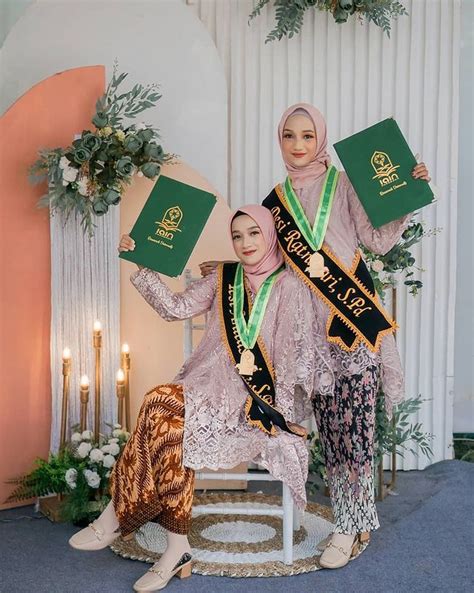 Wisuda🧡graduation🧡wisudaonline On Instagram “happy Graduation 🥳🎉