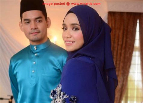 Aku terpana sesaat melihat tubuh ibu mertuaku itu yang putih. MYARTIS.COM | MYARTIS | MY | ARTIS: KAD KAHWIN HITAM PUTIH ...