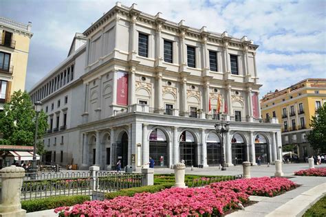 Plaza De Oriente 6 Razones Para Visitarla Mirador Madrid