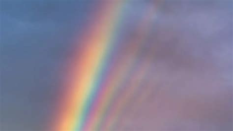 Nasa Photographer Captures A Stunning Image Of Rare Hall Of Rainbows