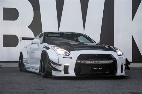 Lb Works Nissan R35 Gt R Type2 Ver1 Liberty Walk リバティーウォーク