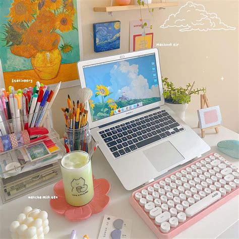 30+ Aesthetic Desk Ideas for Your Workspace | Gridfiti Room Design