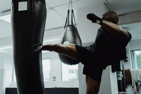 Throw A Punch The Health Benefits Of Kickboxing Ultrahuman