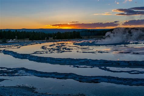 Great Fountain Geyser In Yellowstone National Park Tours And