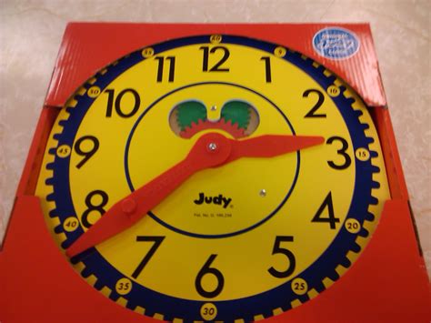Education Works Judy Clock Movable Hands Stay Synchronized 2599