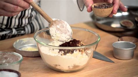 Baked California Fresh Figs With Cocoa Powder And Walnut