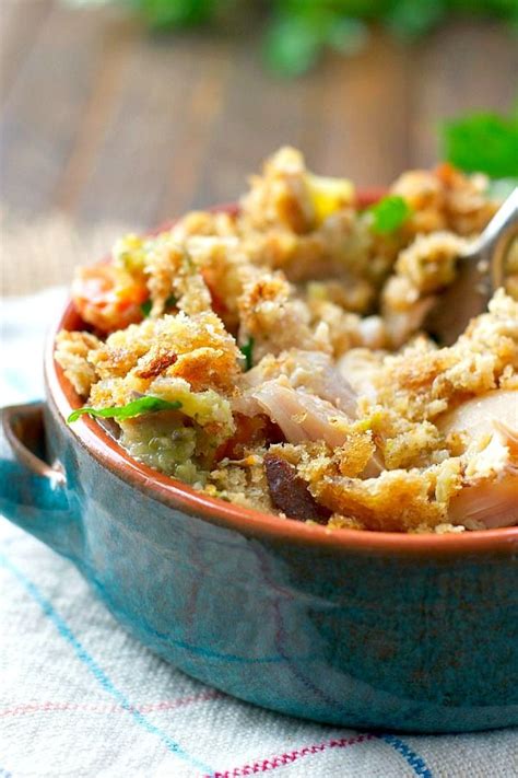Add to the broth mixture in the bowl along with chicken, sour cream. Slow Cooker Chicken and Stuffing Casserole | Recipe | Slow ...