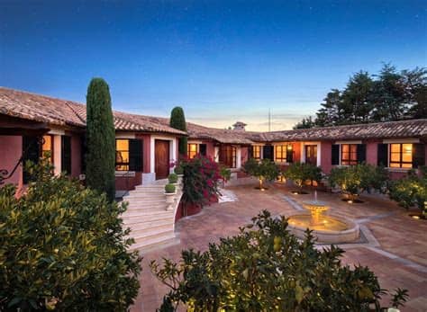 Con opiniones de otros viajeros. La antigua casa de Adolfo Suárez en Mallorca, en venta por ...