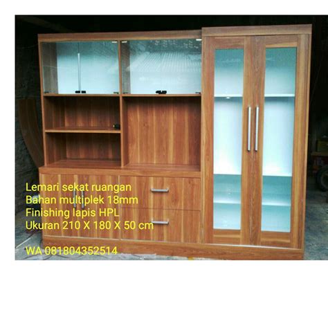 Baru rp 18 jual sekat ruangan / partisi ruangan dari kaca dan alumunium + pintu kaca ( jual set ) ada 3 ukuran ( di jual terpisah ) 1. Jual Lemari Sekat Ruangan - Aqila Jogja | Produsen ...