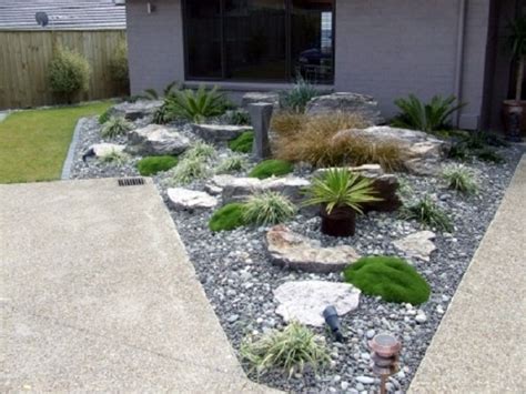 18 Simple Small Rock Garden Designs