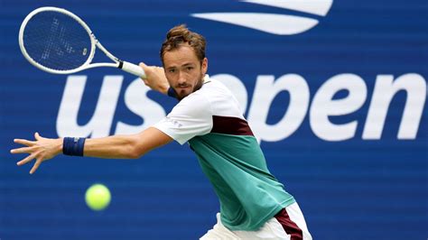 Daniil Medvedev Through To Us Open Semifinals But Issues Warning After