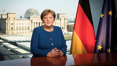 Dark of the moon (autobots. «Это моя ошибка»: Меркель извинилась за локдаун на Пасху