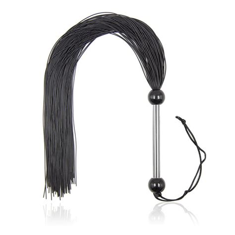 Newest Arrival Fashion Rubber Flogger Whip With Metal Handle Sex