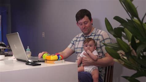 Fussy Hungry In Pain New App Explains Why Baby Cries