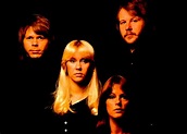 🎵 ABBA - Dancing Queen (1976) (História da Música)