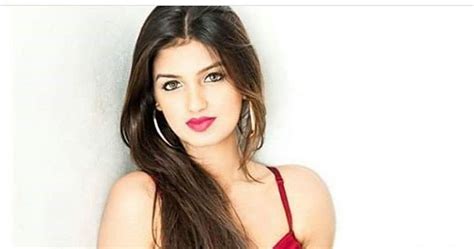 22 hot and sexy photo s of nidhhi agerwal munna michael fame
