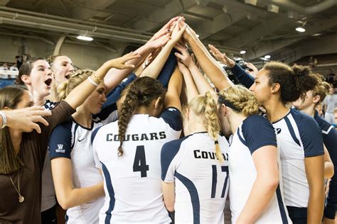 BYU Women S Volleyball Fights Back To Defeat Pacific 3 1 The Daily