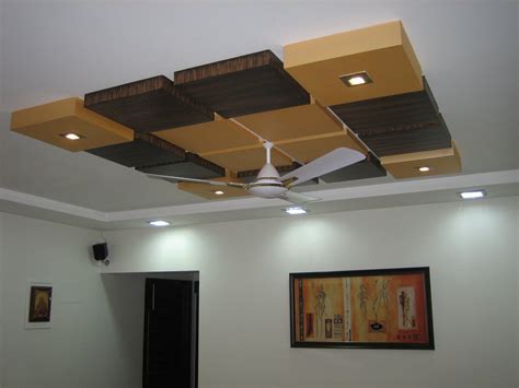One of the reasons is the simple fact that it can alter the visual impression a particular room. Home Decorator: False ceiling