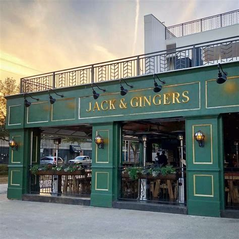 reconsidering midtown jack and ginger s irish pub midtown pub